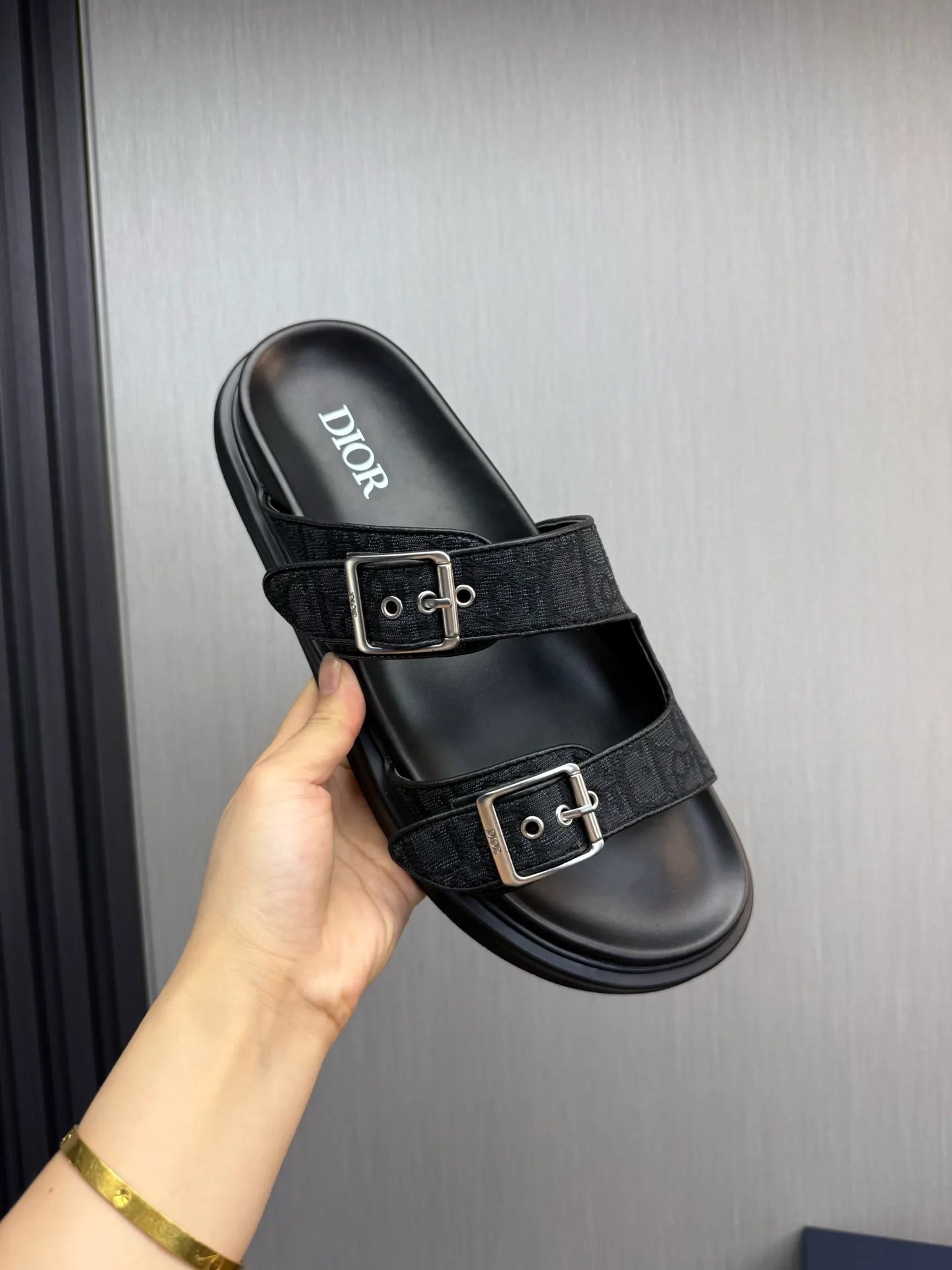 Men's shoes 💰300💰 Dior. Men's slippers 🩴Official website 1:1 production 38-45 yards 45 46 🉑️Customized original material shipped✅